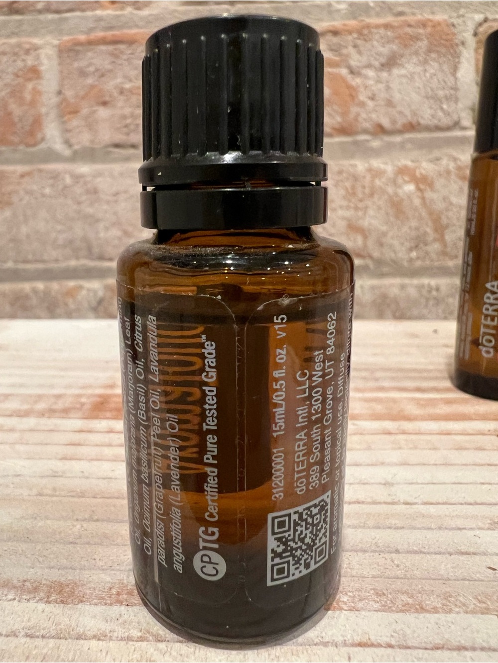 Doterra On Guard & AromaTouch — Brown Bottles with Blue and Red Labels - Picture 3 of 5